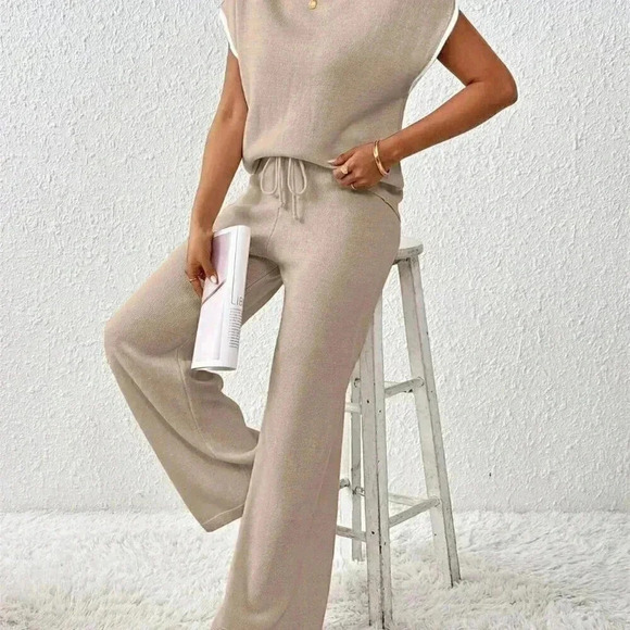 Camel Casual Women's Contrasting Color Drawstring Knitted Set - Picture 4 of 7